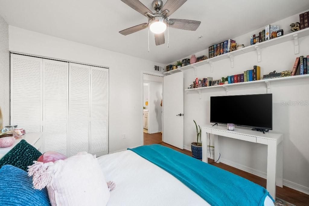 2360 SW Archer Road , Unit 504, Gainesville, FL 32608 Photo