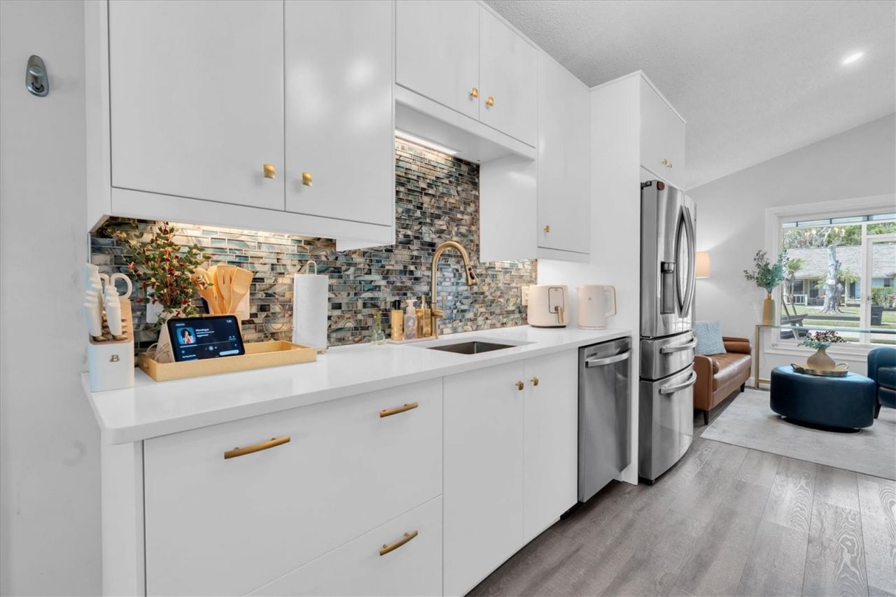 7424 Swan Lake Drive , New Port Richey, FL 34655 Photo