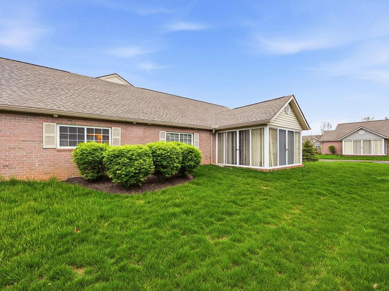 1251 Amberlea Drive E, Columbus, OH 43230 Photo 28