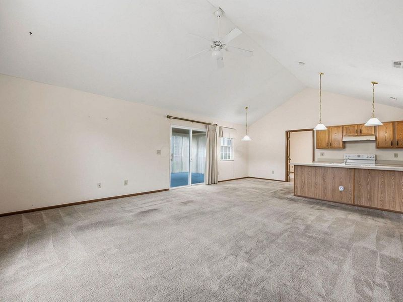 1251 Amberlea Drive E, Columbus, OH 43230 Photo 3