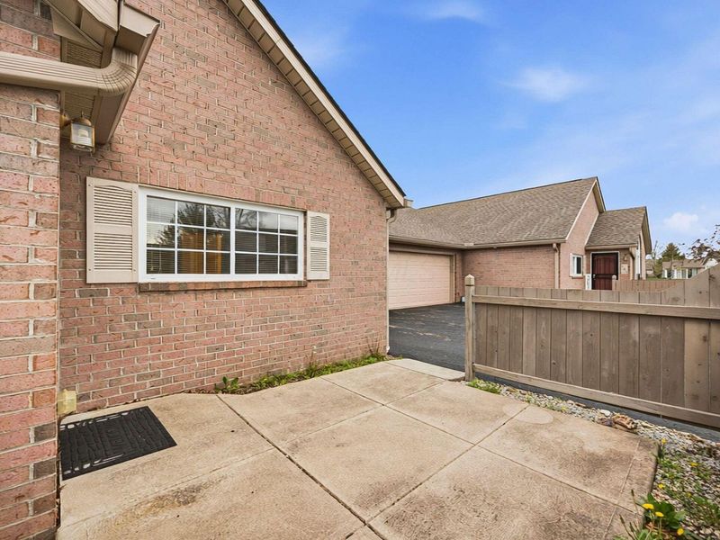 1251 Amberlea Drive E, Columbus, OH 43230 Photo 34