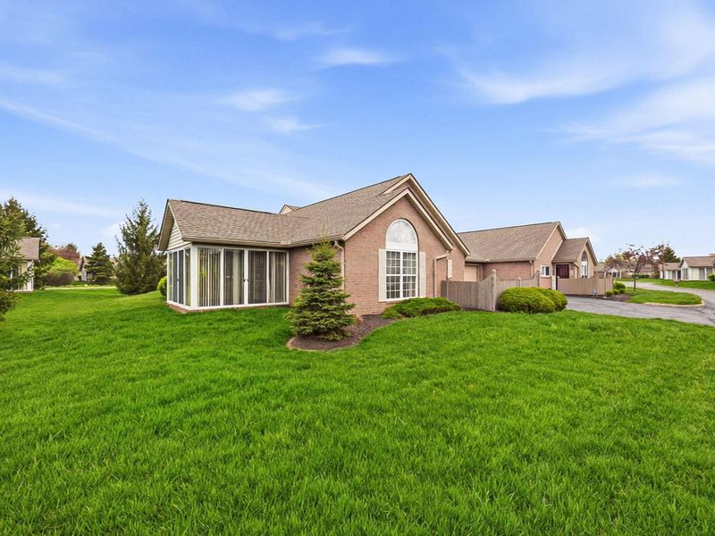 1251 Amberlea Drive E, Columbus, OH 43230 Photo 35