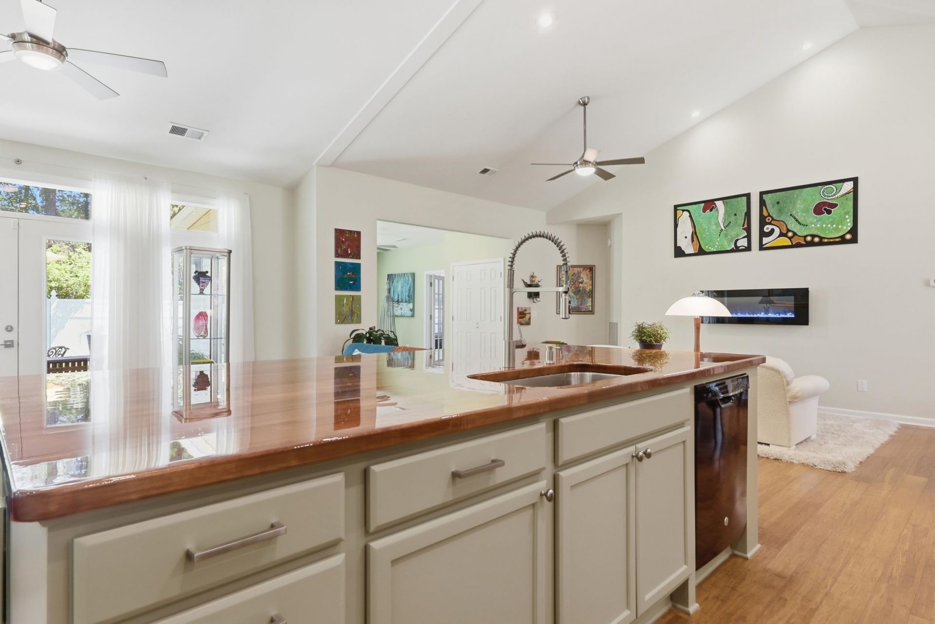 1215 Loblolly Ln. Photo 21