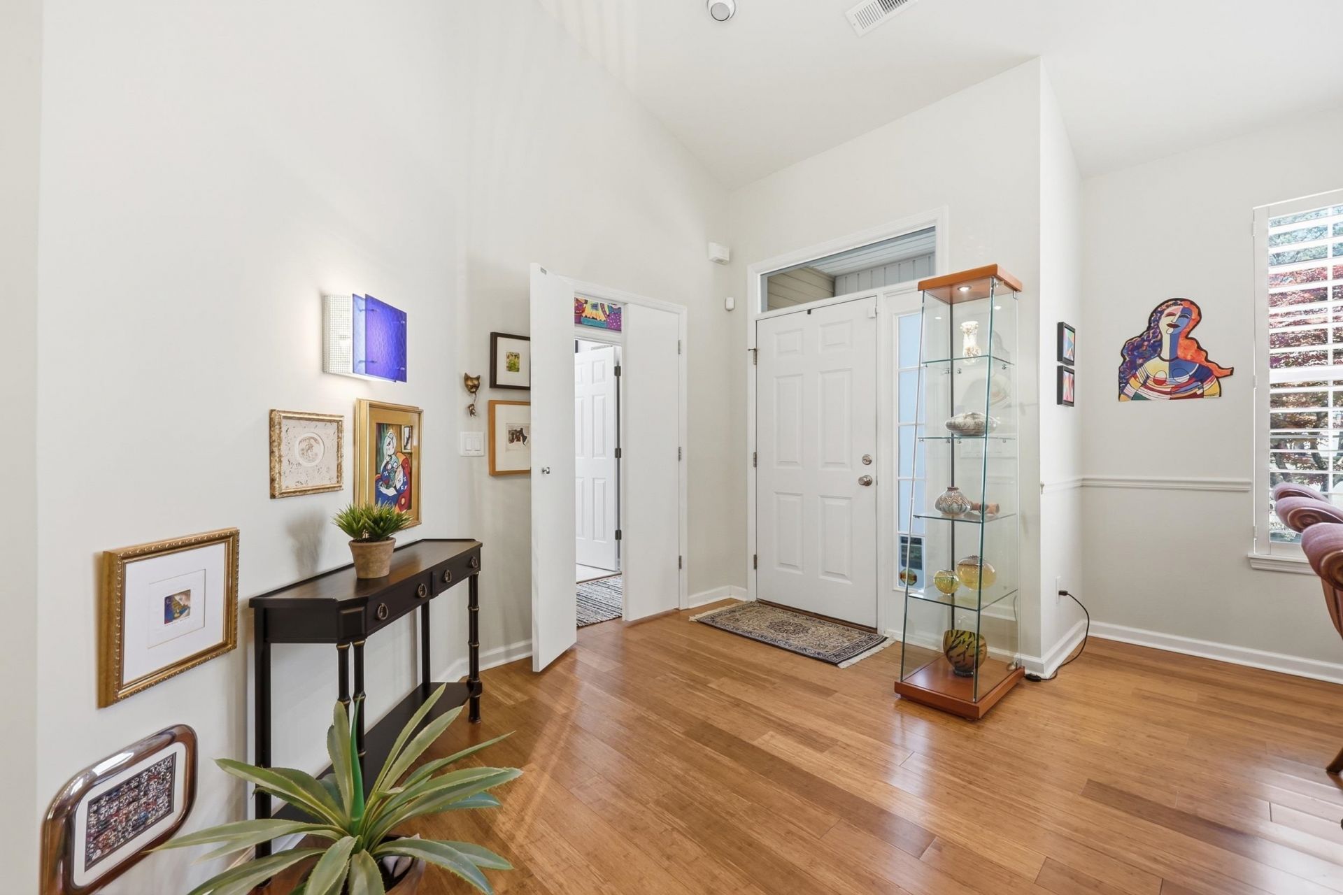 1215 Loblolly Ln. Photo 6