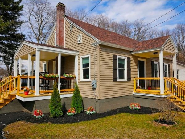 14 7th Avenue, Hudson Falls, NY 12839