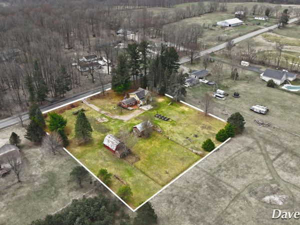 7869 17 Mile Road NE, Cedar Springs, MI 49319