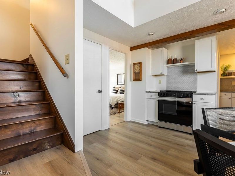 4210 Clinton Avenue, Cleveland, OH 44113 Photo 11