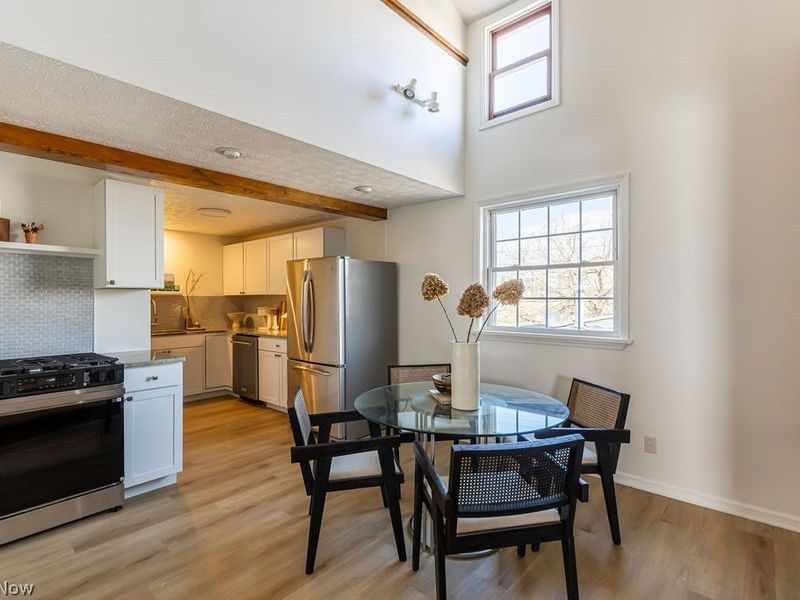 4210 Clinton Avenue, Cleveland, OH 44113 Photo 12