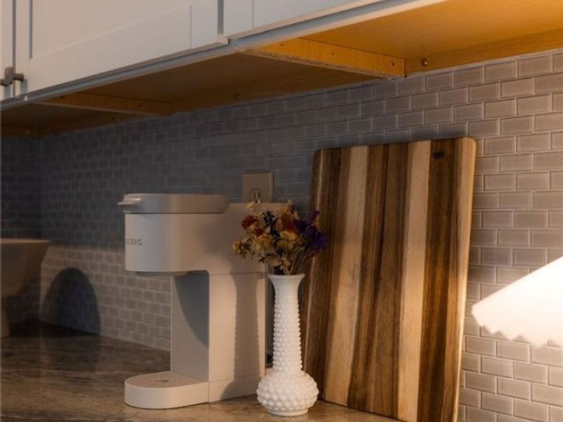 4210 Clinton Avenue, Cleveland, OH 44113 Photo 15