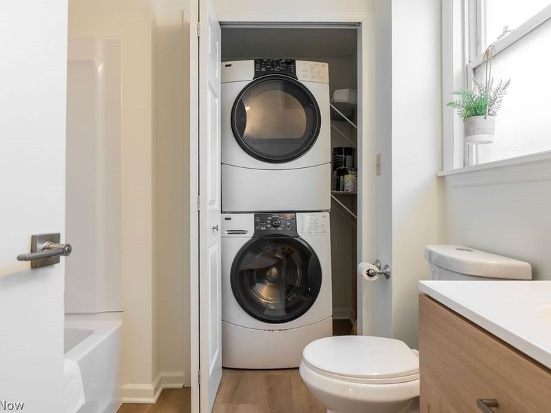 4210 Clinton Avenue, Cleveland, OH 44113 Photo 18