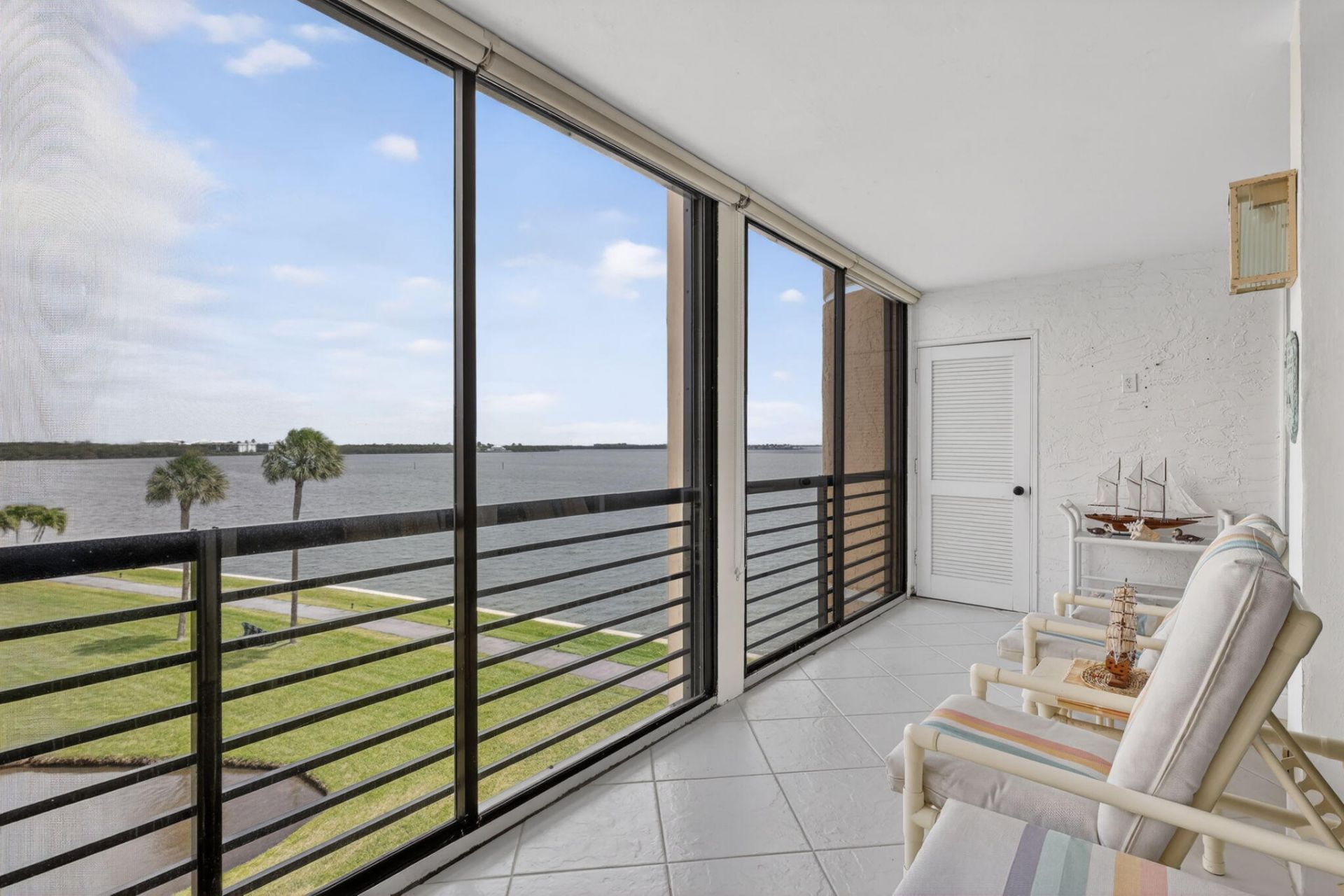 3382 NE Causeway Boulevard, Unit 7-403, Jensen Beach, FL 34957 Photo
