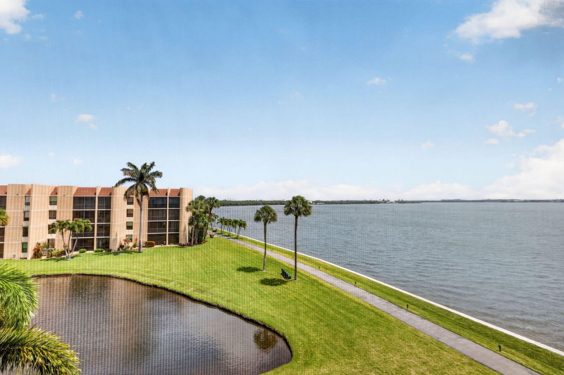 3382 NE Causeway Boulevard, Unit 7-403, Jensen Beach, FL 34957 Photo