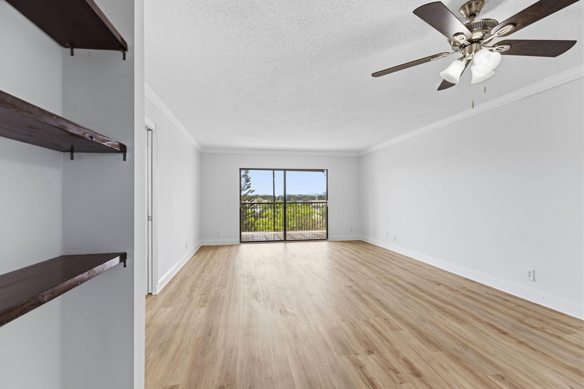 2202 S Cypress Bend Drive, Unit 503, Pompano Beach, FL 33069 Photo