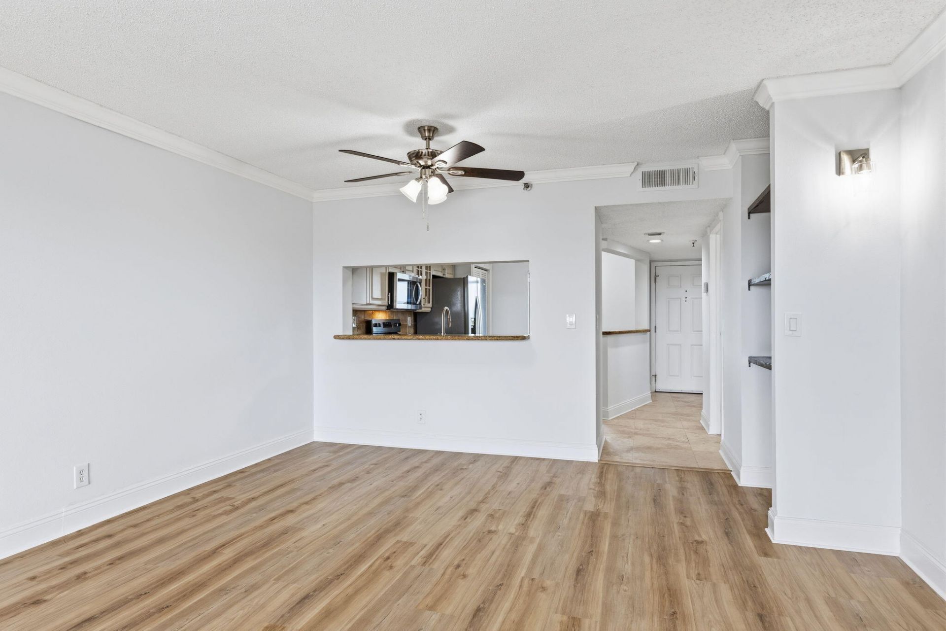 2202 S Cypress Bend Drive, Unit 503, Pompano Beach, FL 33069 Photo