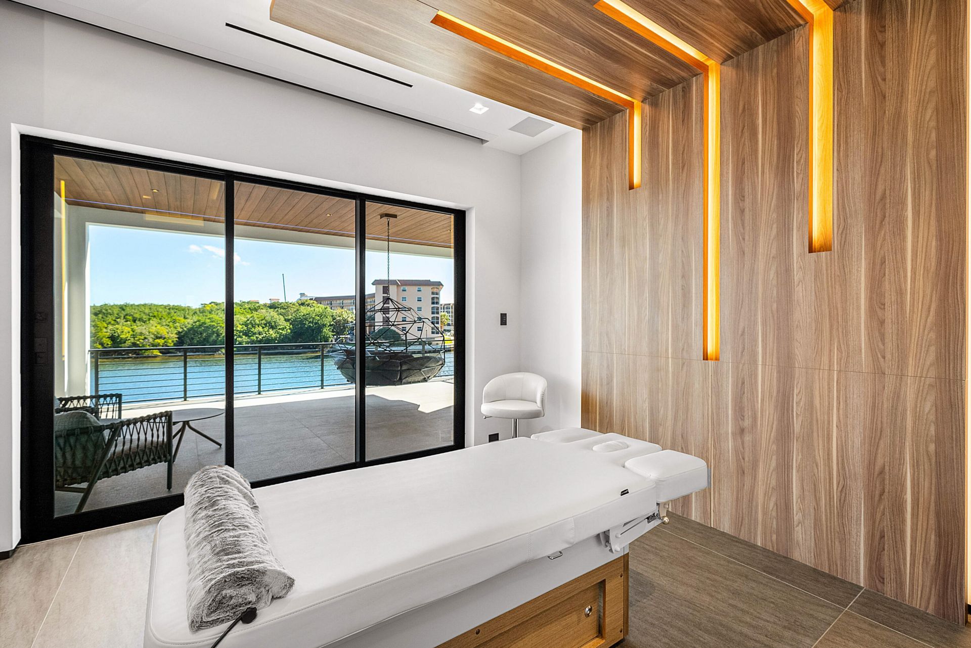 2934 NE 8th Avenue, Boca Raton, FL 33431 Photo