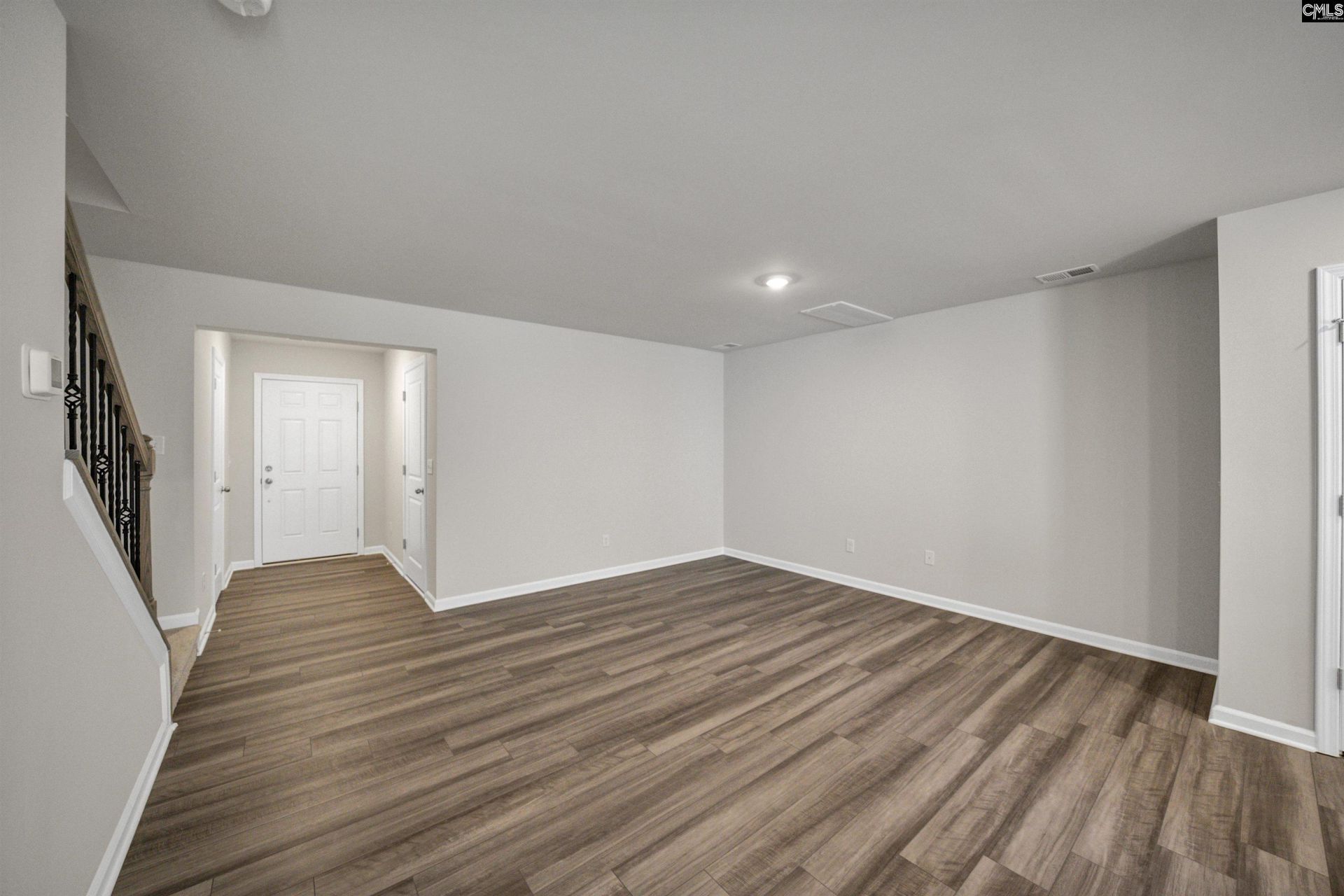 104 Winding Chestnut Drive  Photo 8