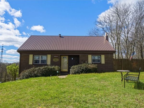 117 Carries Dr, Burgettstown, PA 15021