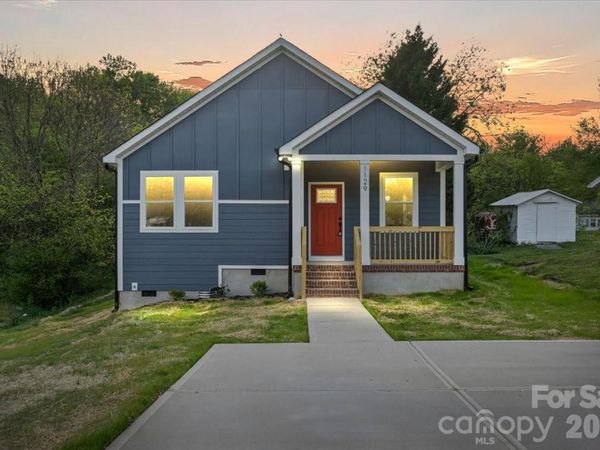 1221 7th Street , Statesville, NC 28677