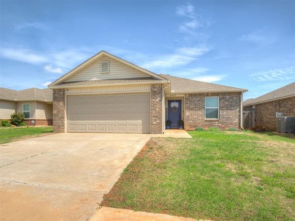 4320 Siena Ridge Boulevard, Mustang, OK 73179