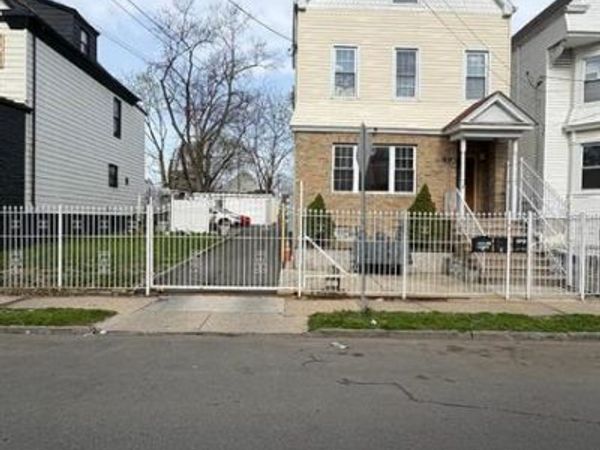 87-89 Ellis Avenue, IRVINGTON, NJ 07111