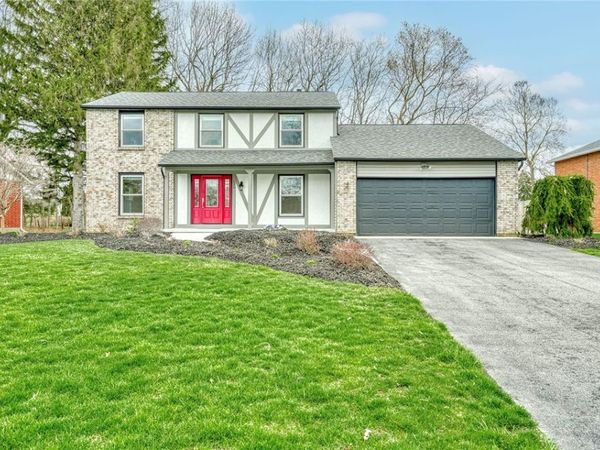 136 Chimney Hill Road, Rochester, NY 14612