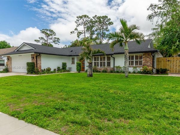 13976 Aster Ave, Wellington, FL 33414