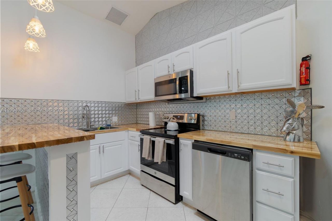 13976 Aster Ave, Wellington, FL 33414 Photo