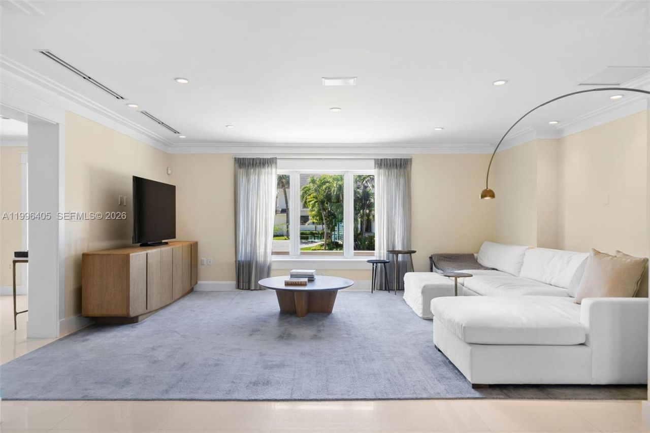 6831 Sunrise Ct, Coral Gables, FL 33133 Photo