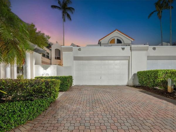6720 SW 88th Ter , Pinecrest, FL 33156