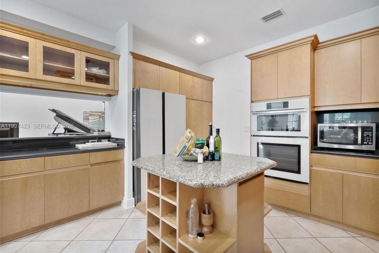 6720 SW 88th Ter, Pinecrest, FL 33156 Photo