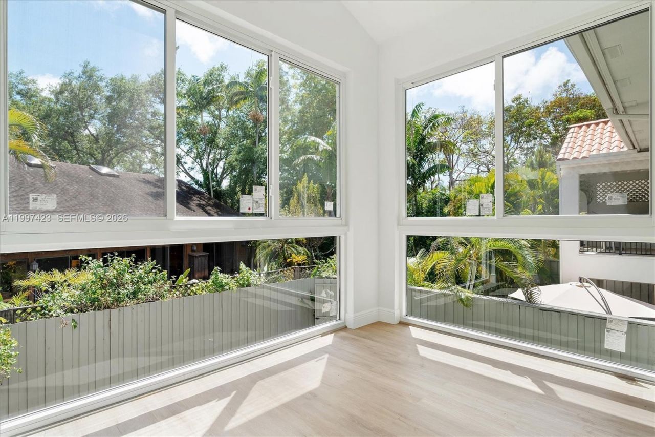 6720 SW 88th Ter, Pinecrest, FL 33156 Photo