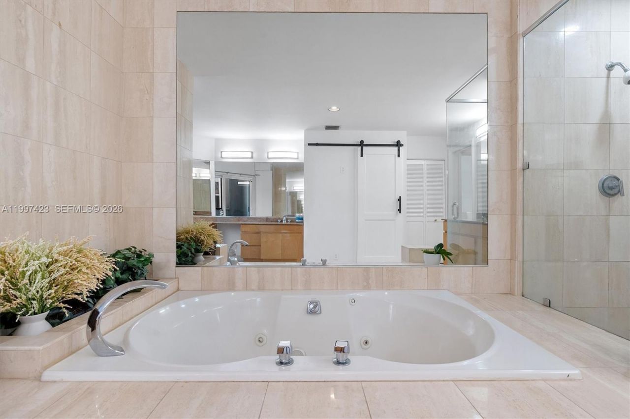 6720 SW 88th Ter, Pinecrest, FL 33156 Photo