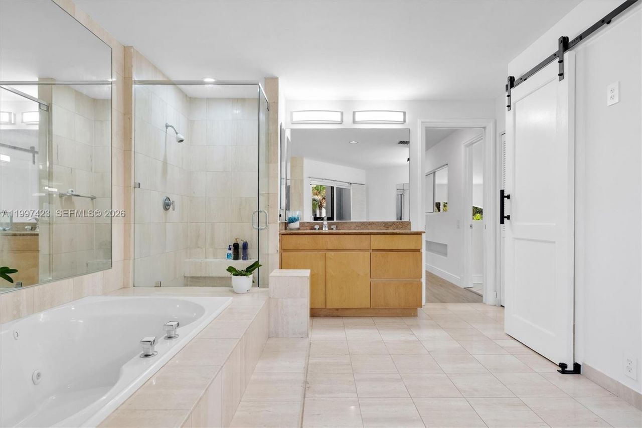 6720 SW 88th Ter, Pinecrest, FL 33156 Photo