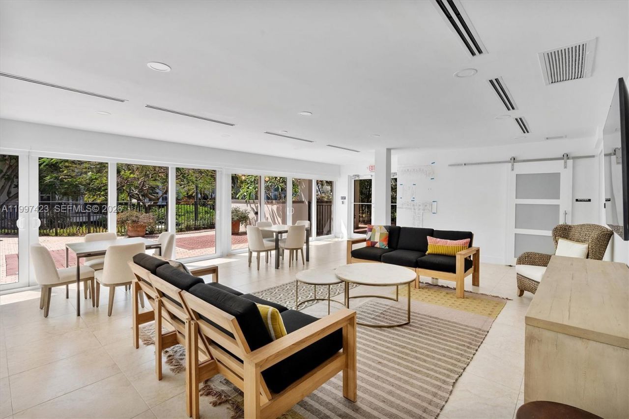 6720 SW 88th Ter, Pinecrest, FL 33156 Photo