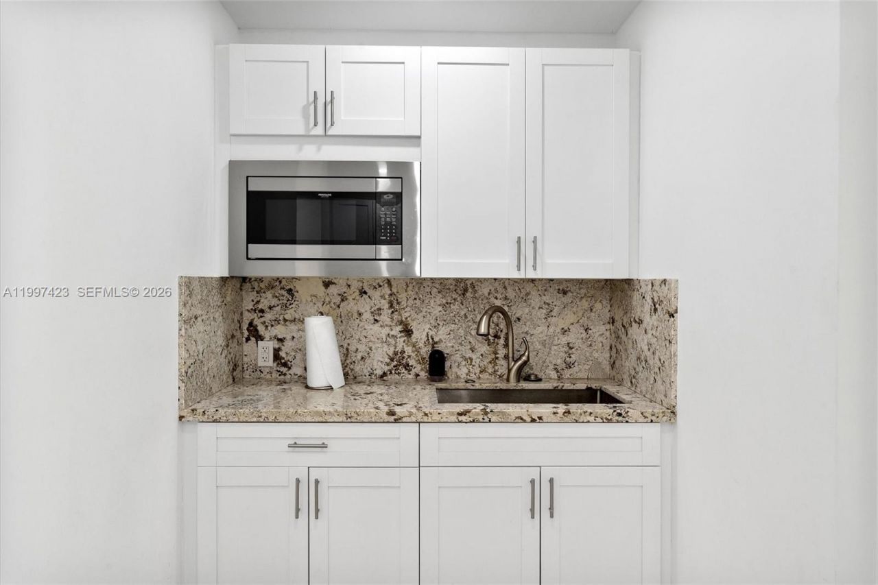 6720 SW 88th Ter, Pinecrest, FL 33156 Photo