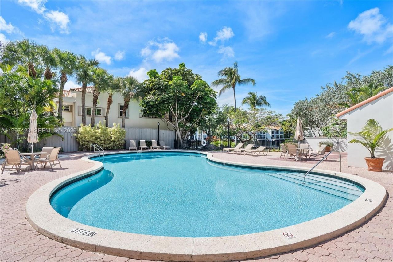 6720 SW 88th Ter, Pinecrest, FL 33156 Photo