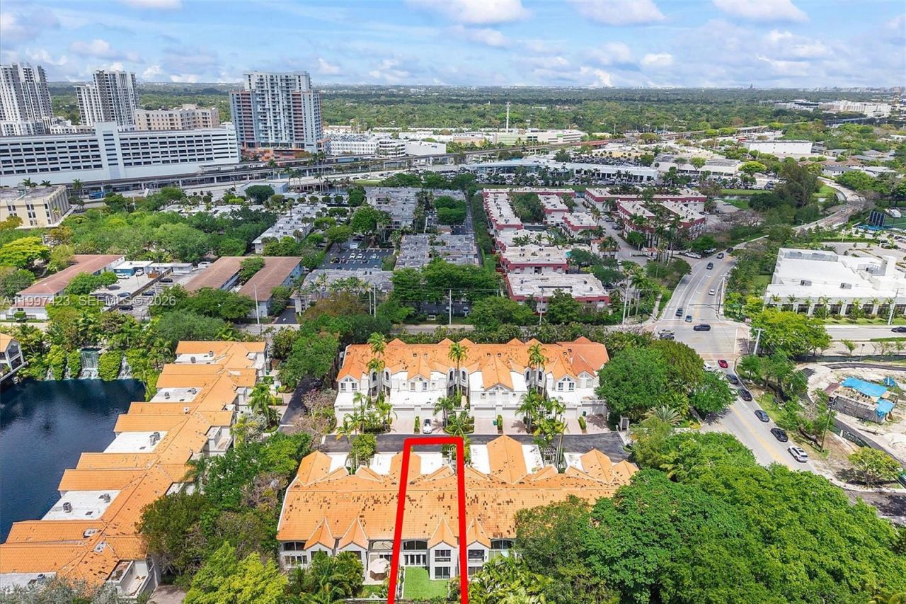 6720 SW 88th Ter, Pinecrest, FL 33156 Photo