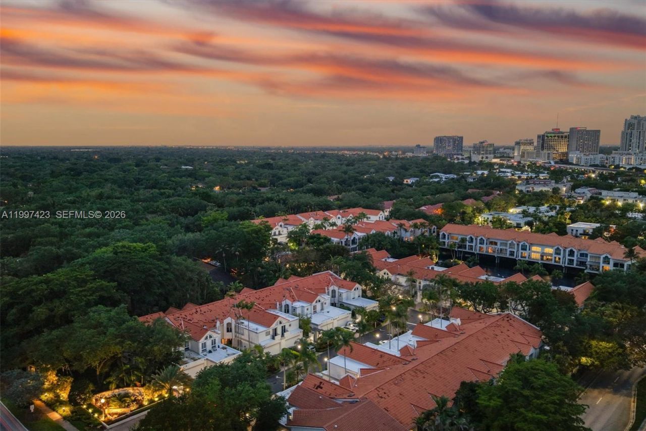 6720 SW 88th Ter, Pinecrest, FL 33156 Photo