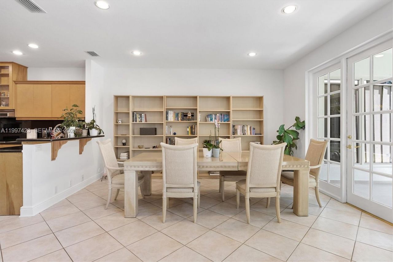 6720 SW 88th Ter, Pinecrest, FL 33156 Photo