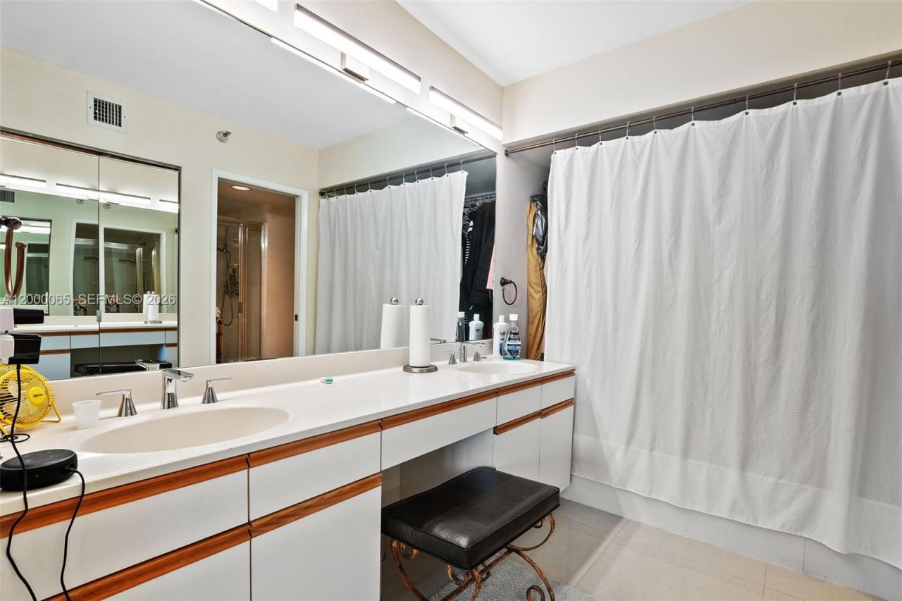 19101 NE 36th Ct, Unit 1602, Aventura, FL 33180 Photo