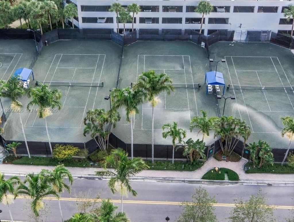 19101 NE 36th Ct, Unit 1602, Aventura, FL 33180 Photo