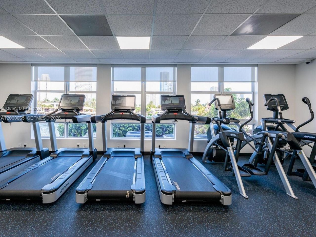 19101 NE 36th Ct, Unit 1602, Aventura, FL 33180 Photo