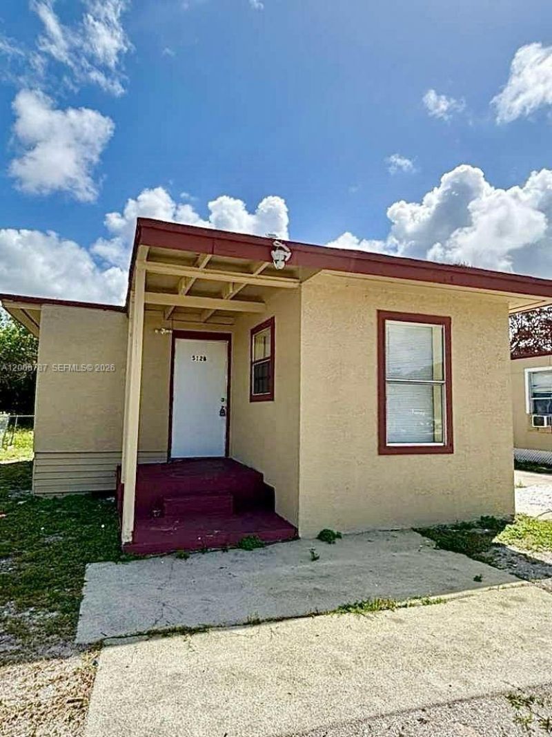 514 27th N St, Unit B, Fort Pierce, FL 34947 Photo