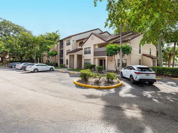 4581 W Mcnab Rd , Unit 28, Pompano Beach, FL 33069