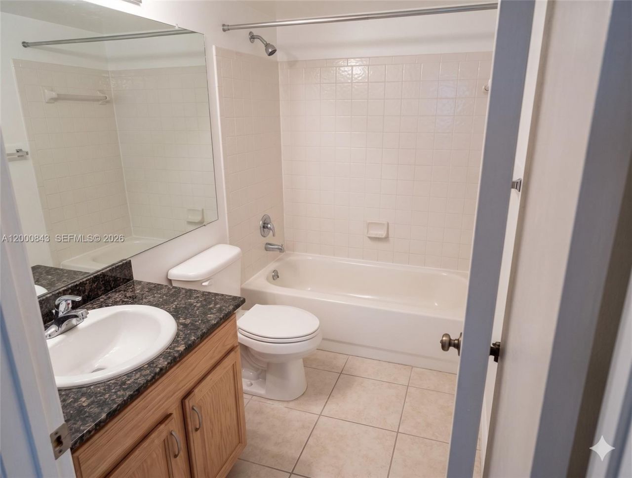 4581 W Mcnab Rd, Unit 28, Pompano Beach, FL 33069 Photo