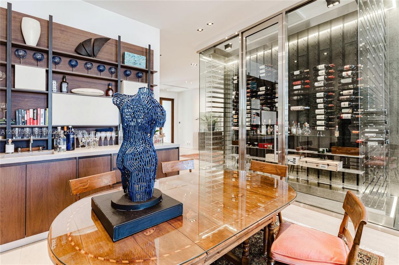 3916 Island Estates Dr , Aventura, FL 33160 Photo