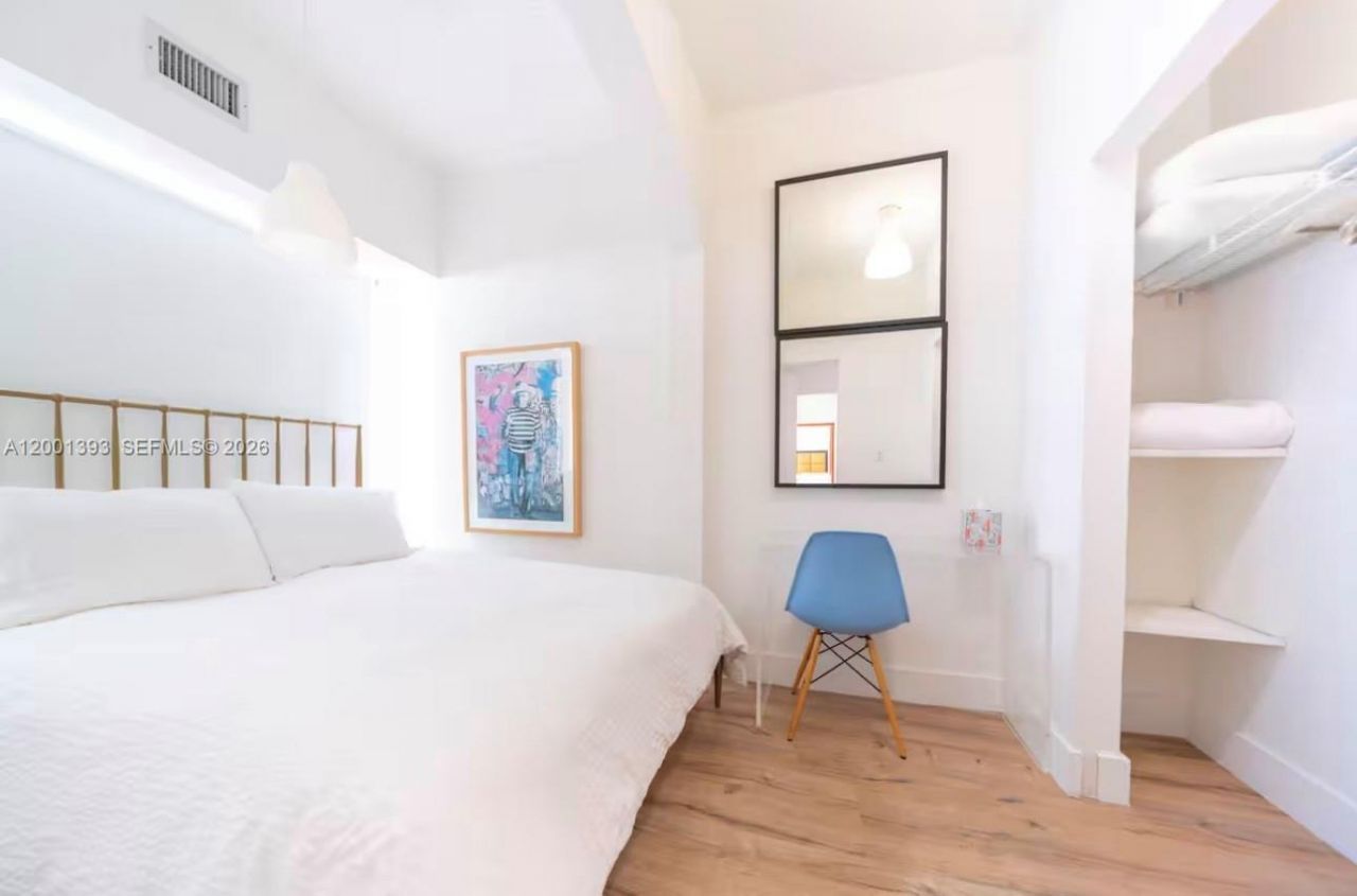 227 1st St, Unit 7, Miami Beach, FL 33139 Photo