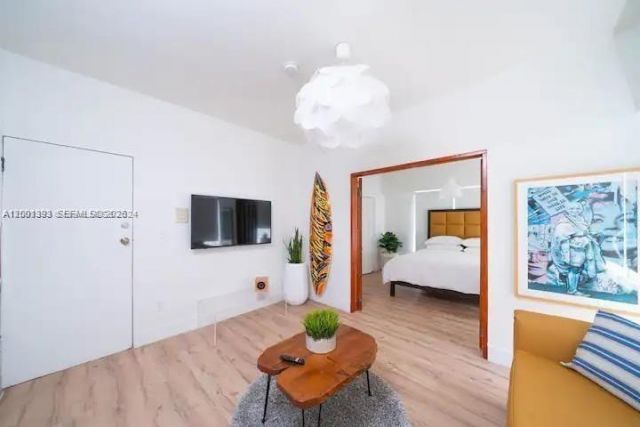 227 1st St, Unit 7, Miami Beach, FL 33139 Photo