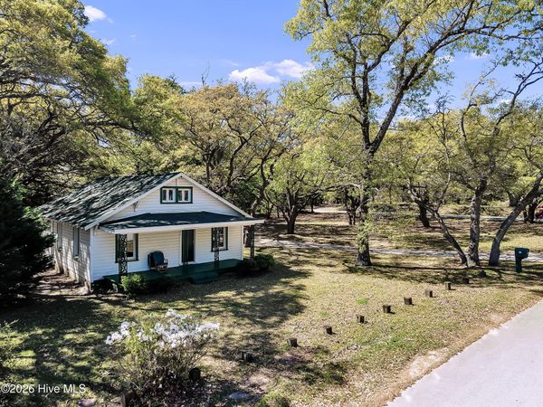 102 Ned Lane, Swansboro, NC 28584