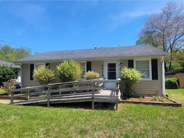 2215 Bertie Street , Greensboro, NC 27403